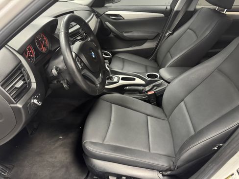 Used 2015 BMW X1 sDrive28i image 9