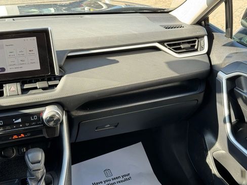 Certified 2025 Toyota RAV4 LE image 23