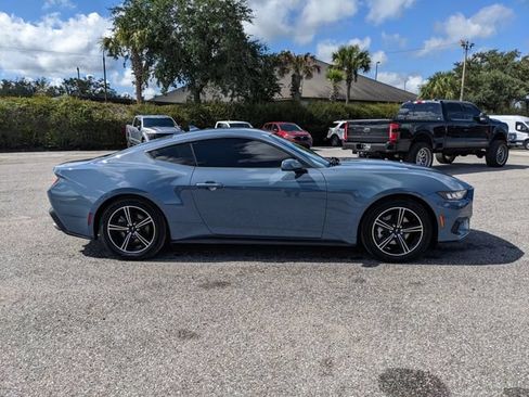 Used 2024 Ford Mustang Coupe RWD image 3