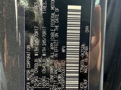 Used 2025 Toyota 4Runner SR5 AWD/4WD image 10