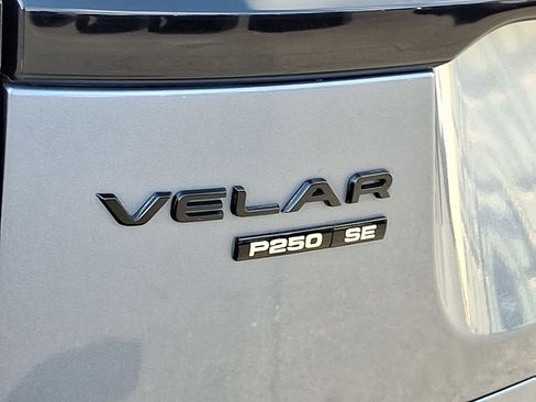 Used 2019 Land Rover Range Rover Velar R-Dynamic SE AWD/4WD image 30
