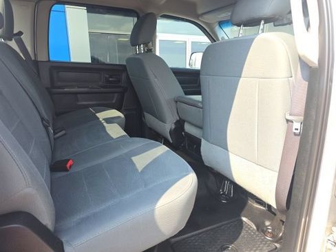 Used 2016 RAM 2500 Tradesman w/ Chrome Appearance Group AWD/4WD image 5