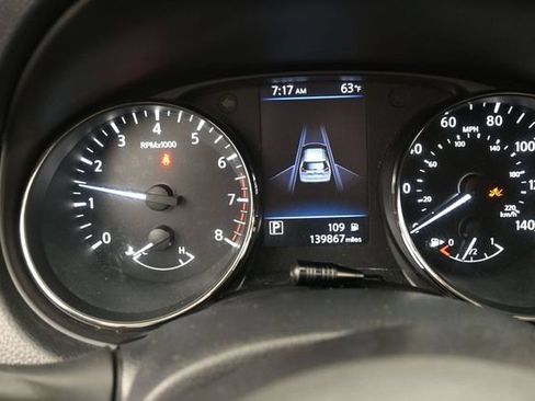 Used 2019 Nissan Rogue SV AWD/4WD image 9