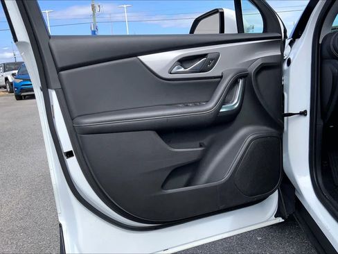 Used 2024 Chevrolet Blazer LT image 21