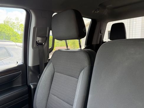 Used 2023 Chevrolet Silverado 1500 LT AWD/4WD image 19