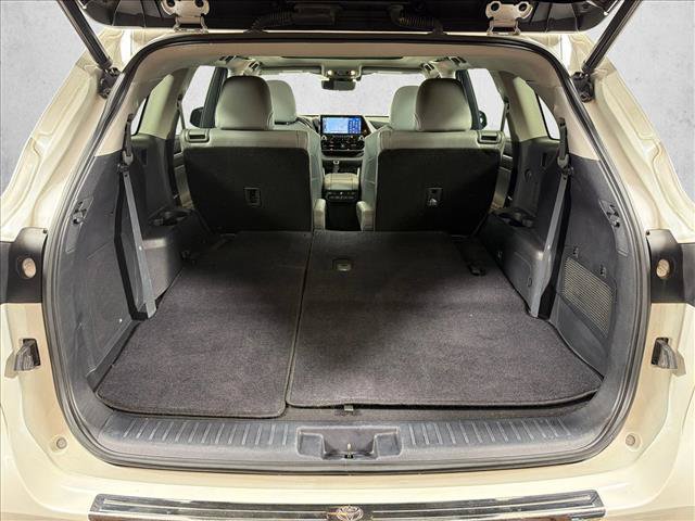 Used 2021 Toyota Highlander Platinum FWD image 20
