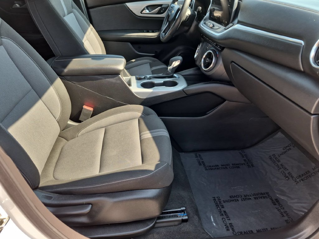 Used 2025 Chevrolet Blazer LT FWD image 29