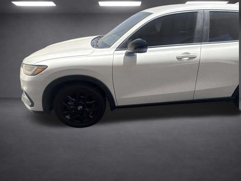 Used 2023 Honda HR-V Sport image 26