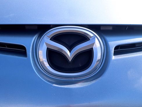 Used 2013 MAZDA MAZDA2 Sport image 27