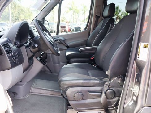 Used 2018 Mercedes-Benz Sprinter 2500 image 20