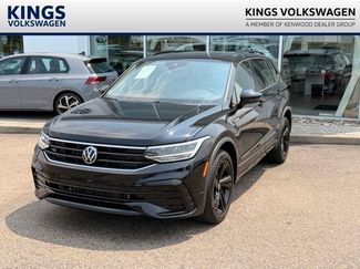 Certified 2023 Volkswagen Tiguan SE R-Line FWD video 1