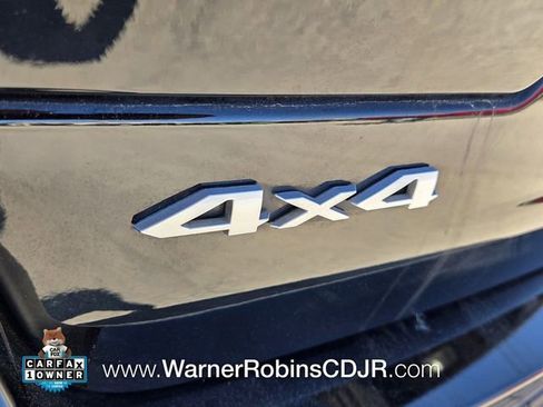 Used 2025 Jeep Grand Cherokee Laredo X w/ Luxury Tech Group I image 11