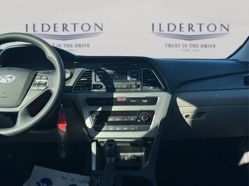 Used 2016 Hyundai Sonata SE image 12