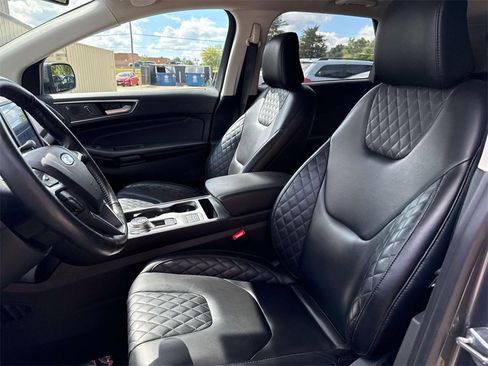 Used 2023 Ford Edge Titanium image 14