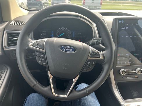 Used 2022 Ford Edge SEL w/ Convenience Package image 17