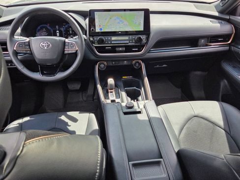 Used 2026 Toyota Grand Highlander AWD Hybrid image 12