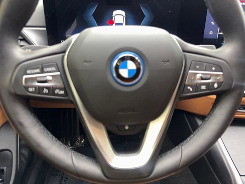 Used 2023 BMW i4 eDrive40 w/ Premium Package RWD image 58