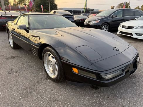Used 1994 Chevrolet Corvette Coupe image 3