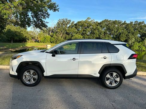 Certified 2025 Toyota RAV4 LE AWD/4WD image 3