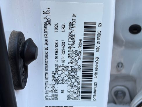 Used 2019 Toyota Tacoma TRD Sport AWD/4WD image 13