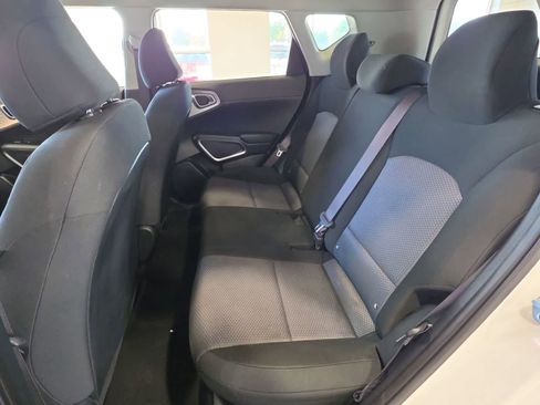 Used 2024 Kia Soul LX w/ Option Group 015 FWD image 29
