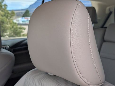 Used 2023 Lexus GX 460 Premium w/ Premium Plus Package image 13