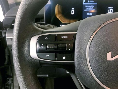 Used 2025 Kia K5 LXS FWD image 18
