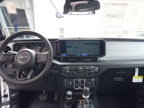 New 2026 Jeep Gladiator Sport image 37