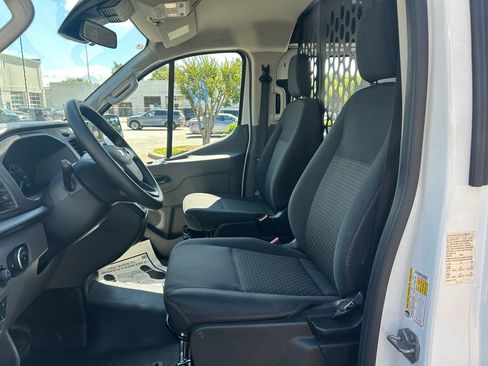 Used 2025 Ford Transit 250 Low Roof w/ Exterior Upgrade Package RWD image 10