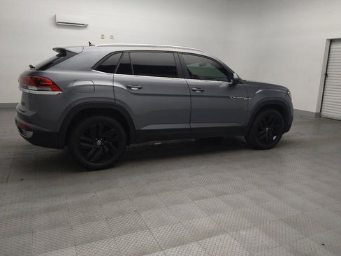 Used 2023 Volkswagen Atlas Cross Sport SE w/ Panoramic Sunroof Package FWD image 10