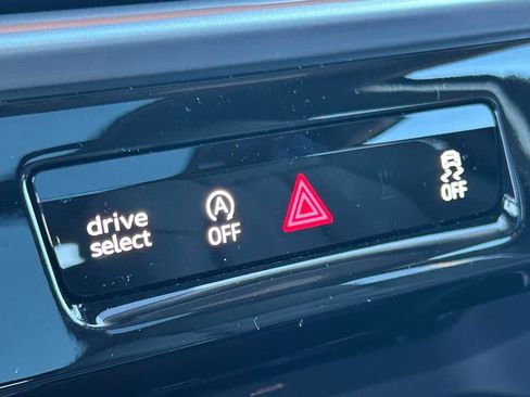 New 2025 Audi Q5 Premium Plus image 24