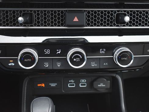 Used 2024 Honda Civic Touring image 7