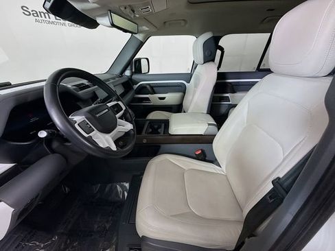 Used 2023 Land Rover Defender 130 First Edition image 19