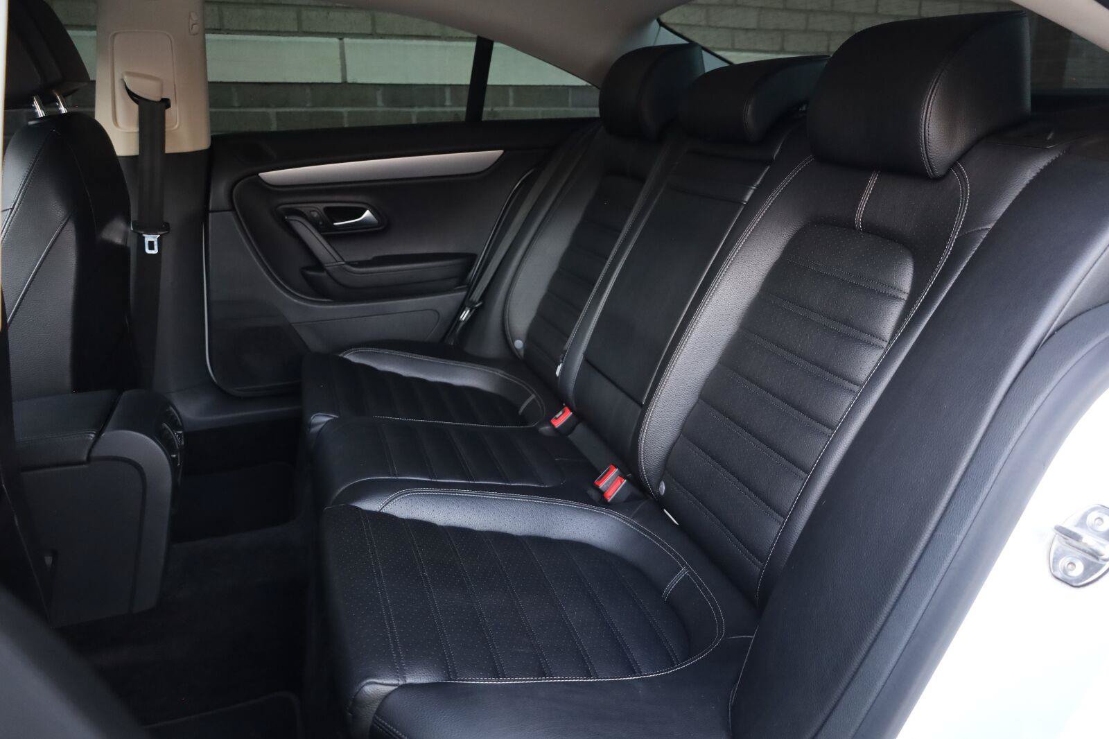 Used 2014 Volkswagen CC R-Line FWD image 22
