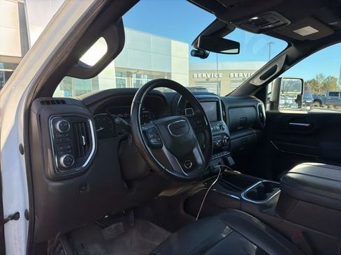 Used 2023 GMC Sierra 3500 Denali image 17