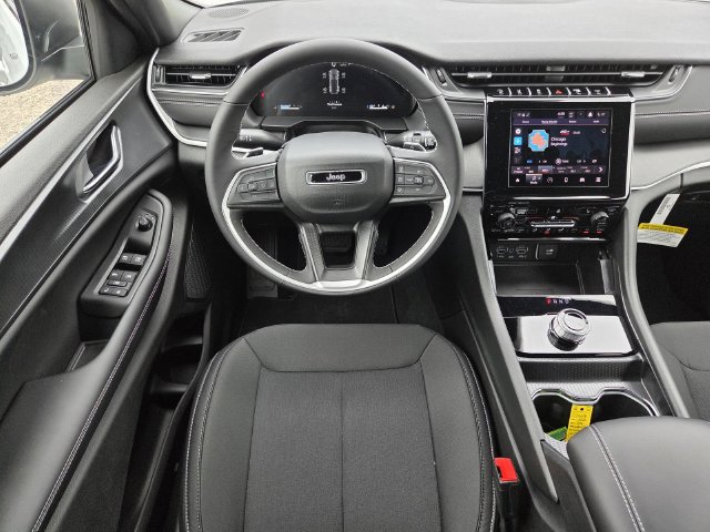 New 2026 Jeep Grand Cherokee Laredo X RWD image 10