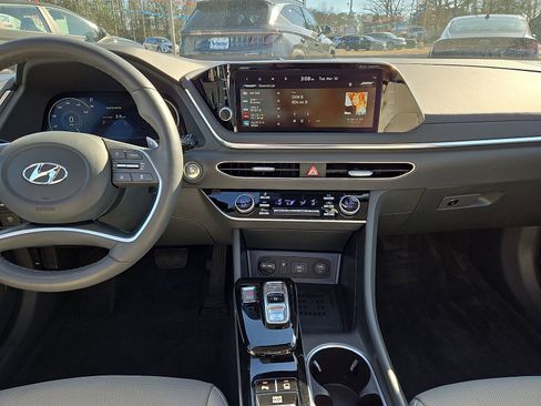 Certified 2023 Hyundai Sonata Limited FWD image 10