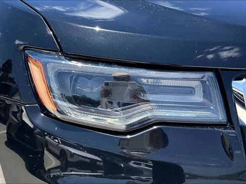 Used 2017 Jeep Grand Cherokee Limited w/ Luxury Group II RWD image 26