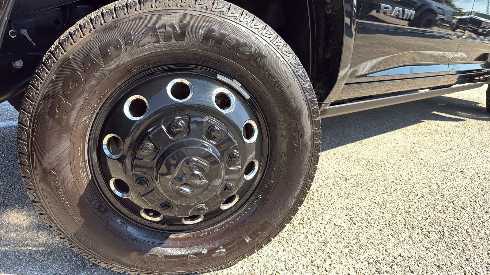 Used 2026 RAM 3500 Limited AWD/4WD image 28
