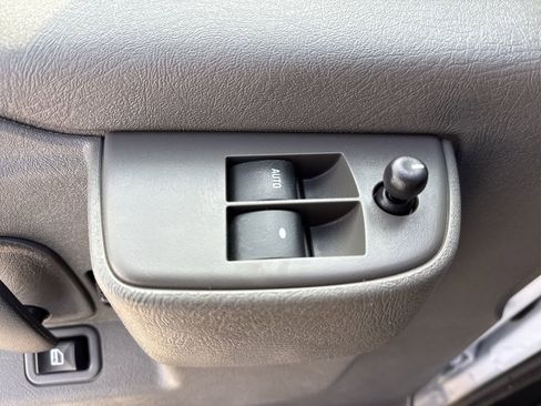 Used 2024 GMC Savana 2500 w/ Driver Convenience Package image 21