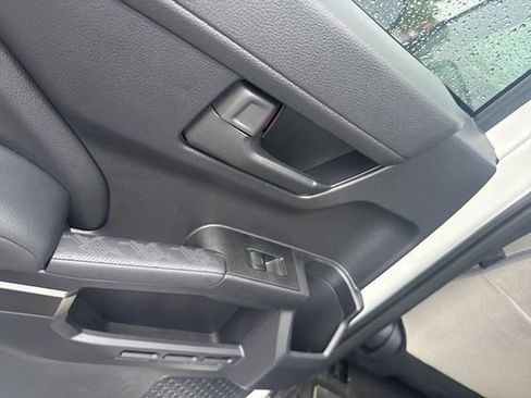 Used 2025 Toyota 4Runner SR5 AWD/4WD image 14