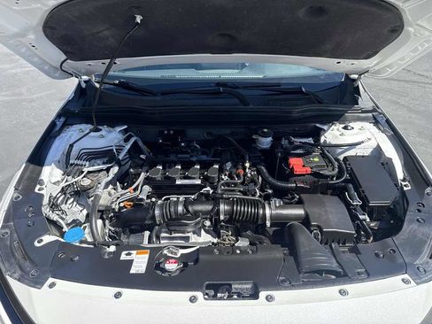 Used 2020 Honda Accord Sport image 10