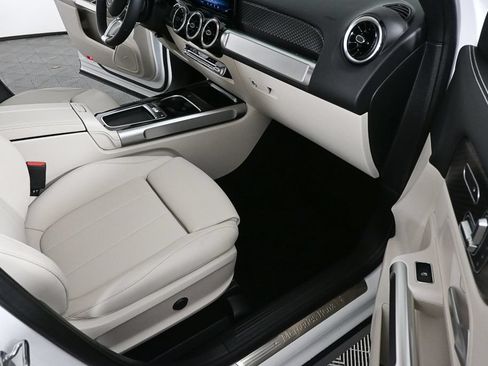 Certified 2026 Mercedes-Benz GLB 250 image 23
