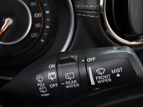 Used 2021 Jeep Wrangler Unlimited Sahara image 19