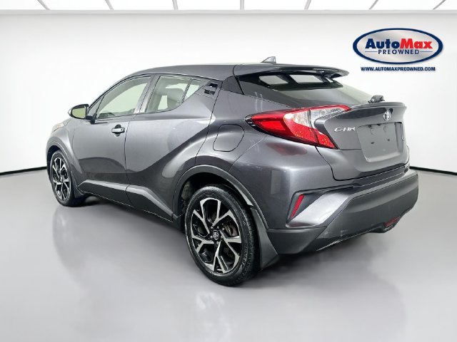 Used 2018 Toyota C-HR XLE FWD image 2