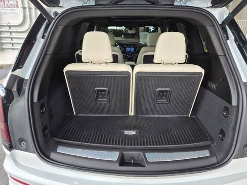 Used 2025 Cadillac XT6 Sport w/ Technology Package AWD/4WD image 13