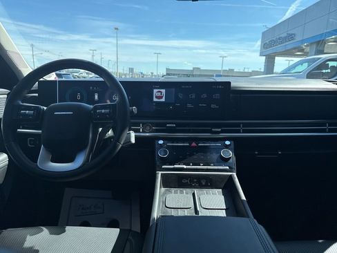 Used 2025 Hyundai Santa Fe SEL image 15