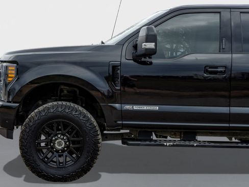 Used 2019 Ford F250 Lariat w/ Lariat Ultimate Package image 11