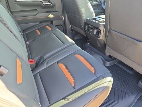 New 2026 GMC Sierra 1500 AT4 w/ AT4 Premium Package AWD/4WD image 11