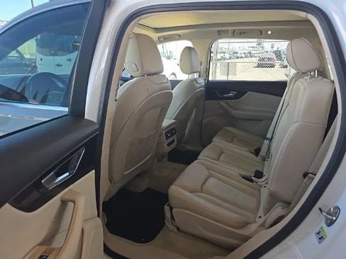 Used 2019 Audi Q7 3.0T Premium w/ Convenience Package AWD/4WD image 6